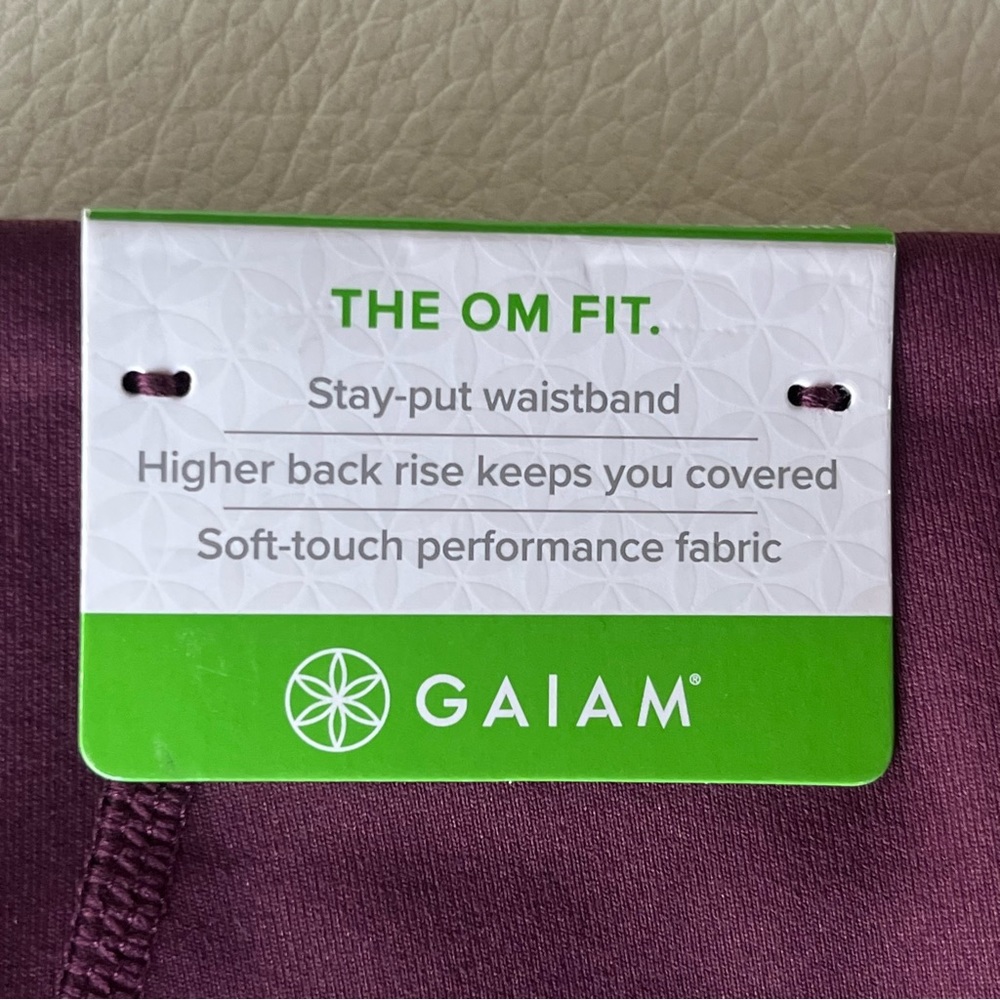 NWT Gaiam Om High-Waisted mesh pocket fitted shorts - Picture 3 of 5